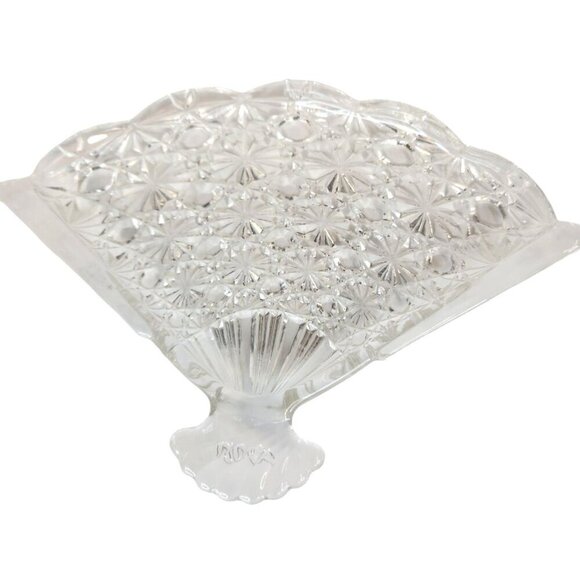 Vintage Avon Crystal Fan-Shaped Soap Dish, Candy Dish, Trinket Tray - Picture 4 of 10
